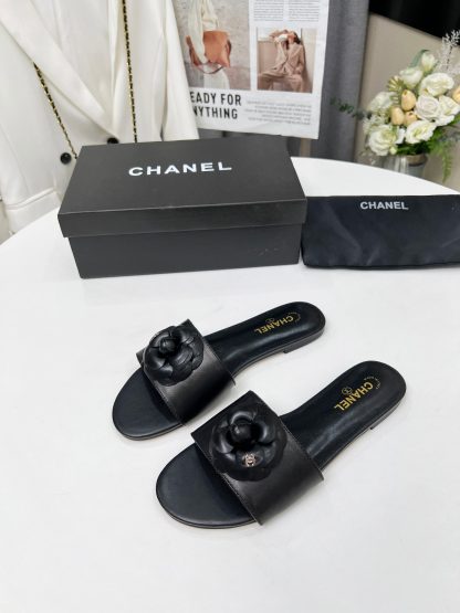 Chanel new black fabric sheepskin slippers - Image 2