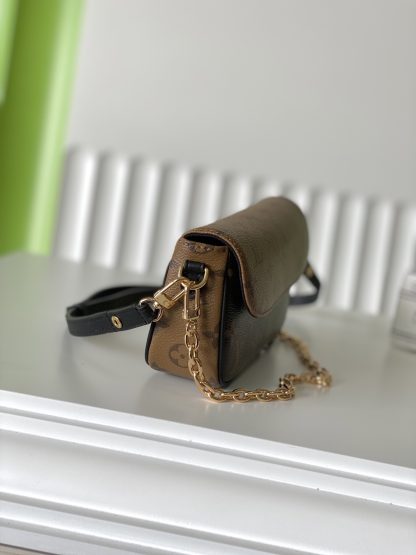 Louis Vuitton M26587CHAIN ​​IVY Chain Crossbody Bag - Image 2