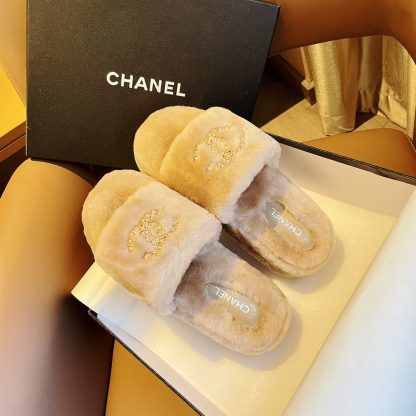 Chanel new apricot pure natural lambswool slippers - Image 2