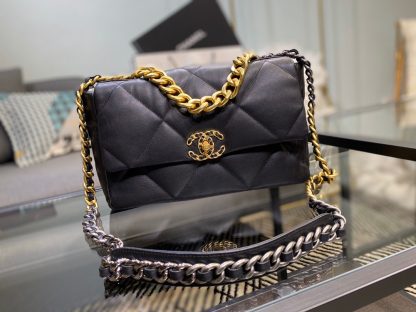 Chanel Autumn/Winter 19 Bag Pillow Bag - Image 2