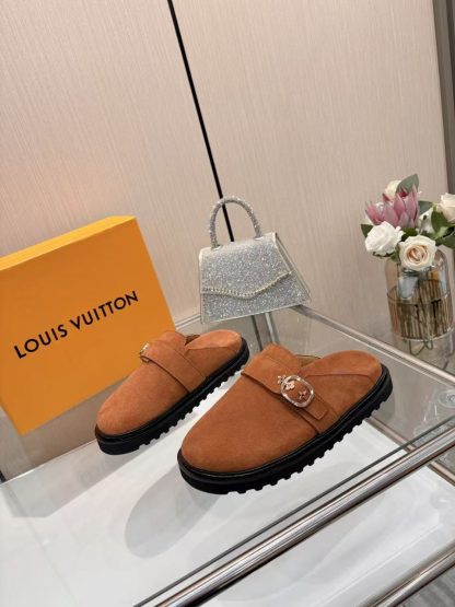 Louis Vuitton winterbreak comfert flat slides - Image 2
