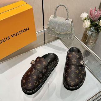 Louis Vuitton winterbreak comfert flat slides