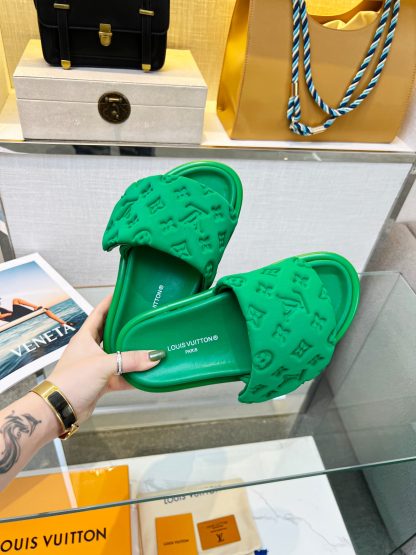 Louis Vuitton Pool Pillow Comfort Slide Sandals - Image 3