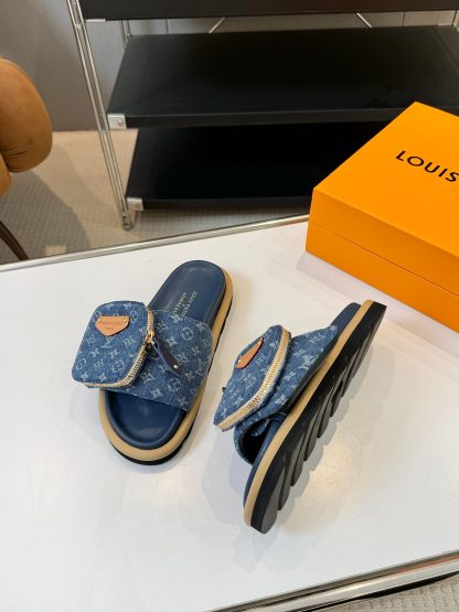 Louis Vuitton Pool Pillow Comfort Slide Sandals - Image 4