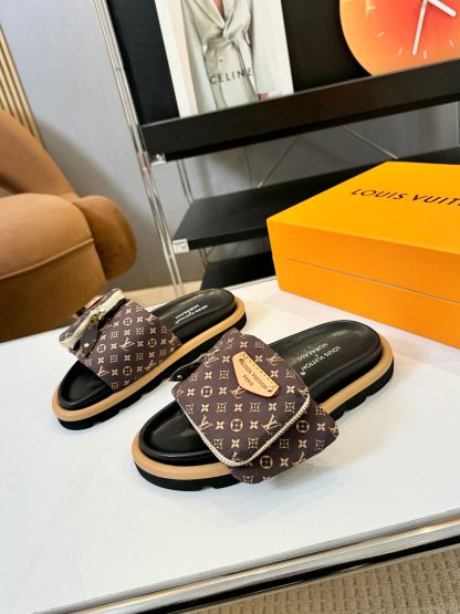 Louis Vuitton Pool Pillow Comfort Slide Sandals - Image 3