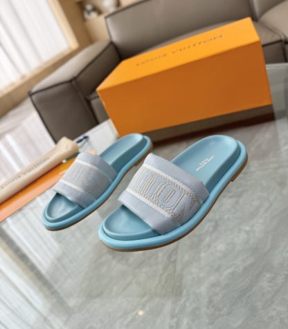 Louis Vuitton couple slippers - Image 3