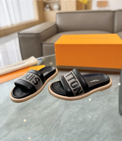 Louis Vuitton couple slippers - Image 2