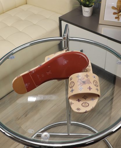 Louis Vuitton low-top flip flops - Image 3