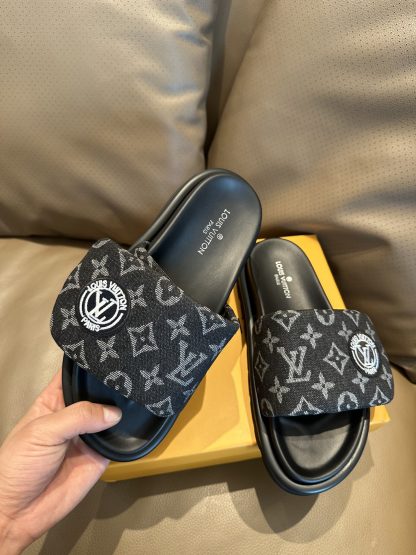 Louis Vuitton classic slippers - Image 3