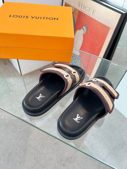 Louis Vuitton high-end men's summer slippers - Image 3