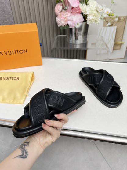 Louis Vuitton Spring and Summer New Slippers - Image 3