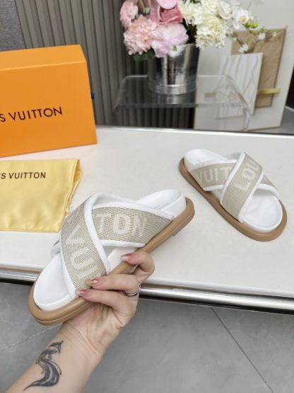 Louis Vuitton Spring and Summer New Slippers - Image 3