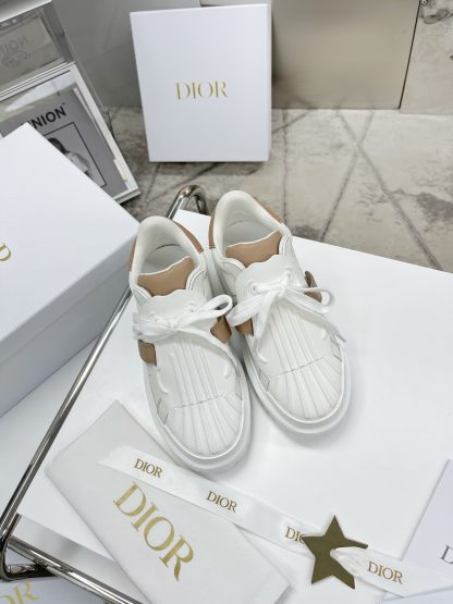 Dior shell toe white shoes - Image 3