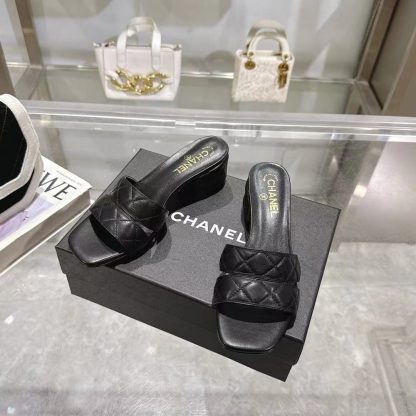 Chanel Spring/Summer New Classic Black Mixed Lambskin Sandals Heel Height 5cm - Image 3