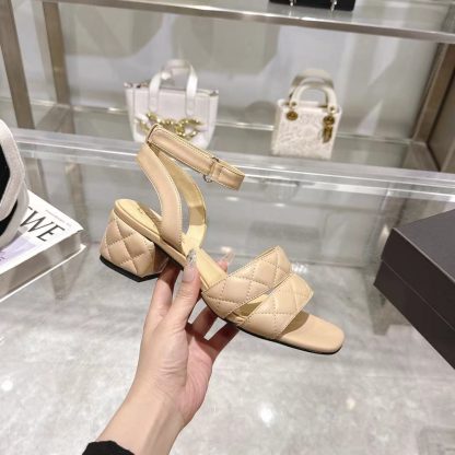 Chanel Spring/Summer new classic apricot mixed sheepskin sandals, heel height 5cm - Image 3