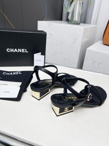 Chanel black one-strap gold-plated heel sandals Heel height: 3.5cm - Image 3