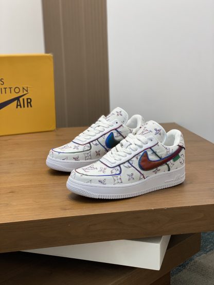 Louis Vuitton casual sneakers - Image 3