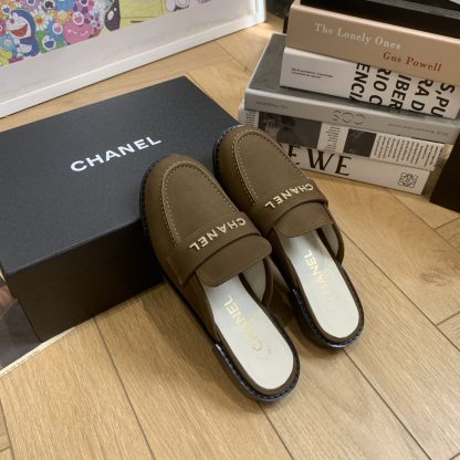 Chanel spring and summer new brown high-grade diamond buckle letter leather butter lazy half-slip sandals - Image 3
