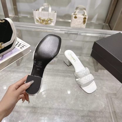 Chanel Spring/Summer New White Embroidered Linge Classic Sandals Heel Height 5cm - Image 3