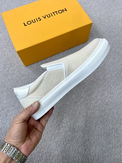Louis Vuitton Men's Fashion Casual Sports Shoes - Image 3