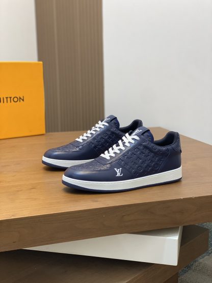 Louis Vuitton Men's Classic Casual Sneakers - Image 3