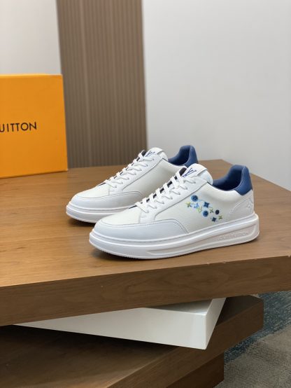 Louis Vuitton Men's Classic Casual Sneakers - Image 3