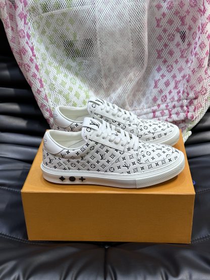 Louis Vuitton men's high-end casual sports shoes - Image 3