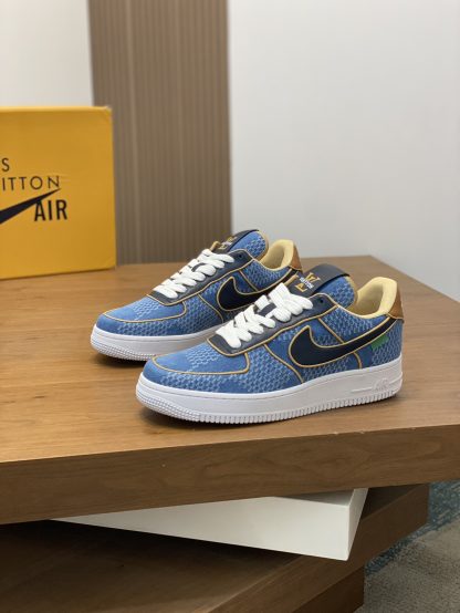 Louis Vuitton co-branded casual sneakers - Image 3