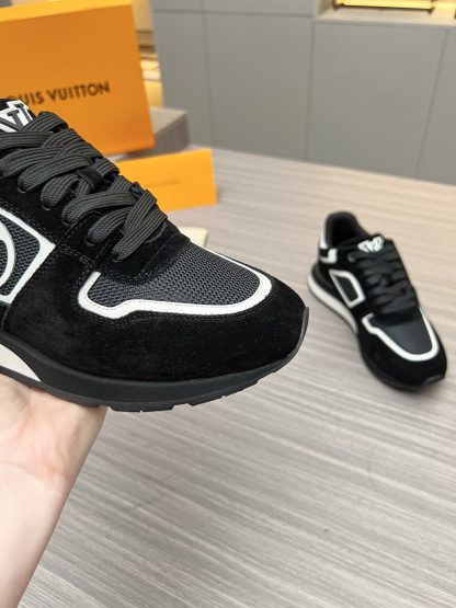Louis Vuitton Spring/Summer New Runaway Men's Breathable Sports Shoes - Image 4