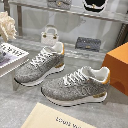 Louis Vuitton Neo Run Away sneakers - Image 4