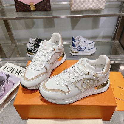Louis Vuitton Neo Run Away sneakers - Image 4