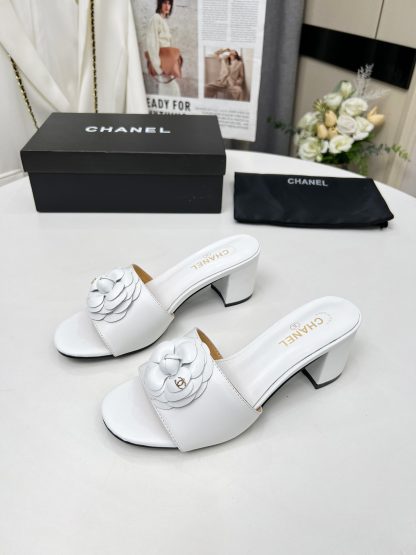 Chanel White Custom Printed Fabric Lambskin Sandals - Image 3