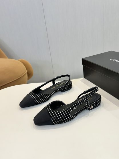 Chanel's latest black and white mix and match color all-match luxury ballet flat sandals - Image 3