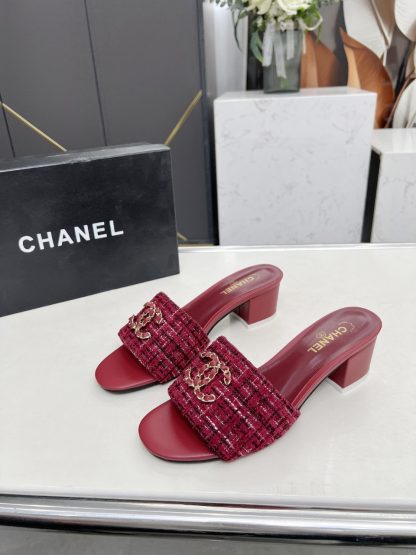 Chanel 2025 new red fabric sheepskin thick heel sandals - Image 3