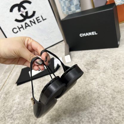 Chanel Spring and Summer Dance Shoes Series New Black Glossy Retro Sandals - Image 3