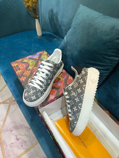Louis Vuitton Time Out sneakers - Image 4