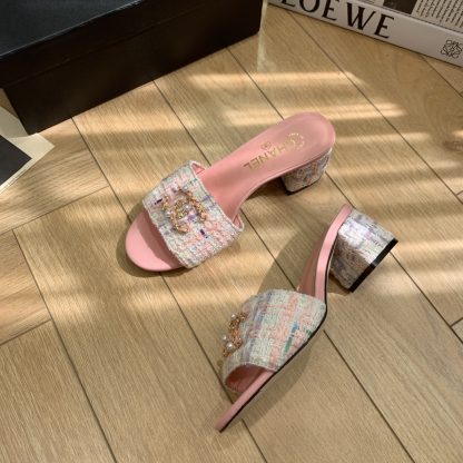 Chanel spring and summer new pink goddess elegant and durable thick heel sandals - Image 3
