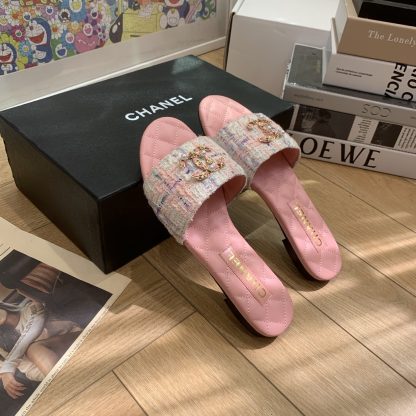 Chanel spring and summer new pink goddess elegant and durable flat sandals - Image 3