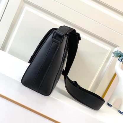 Louis Vuitton Sprinter Messenger Bag - Image 3