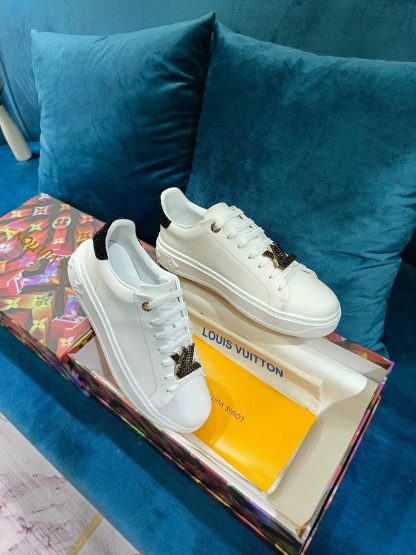 Louis Vuitton Valentine's Day limited edition couple casual sports sneakers - Image 3