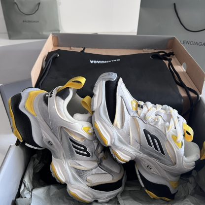 Balenciaga CARGO 23ss runway sneakers - Image 3
