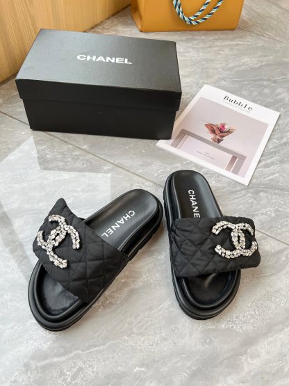Chanel Couple's High-end Fashionable Black Sandals - Image 3