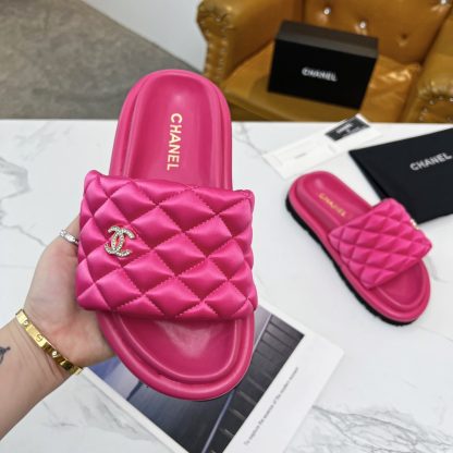 Chanel Couple's High-end Fashionable Dark Pink Sandals - Image 3