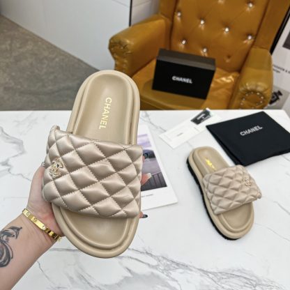 Chanel Couple's High-end Fashionable Apricot Sandals - Image 3