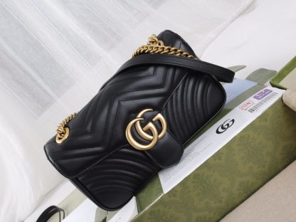 Gucci marmont wave pattern chain shoulder bag - Image 3