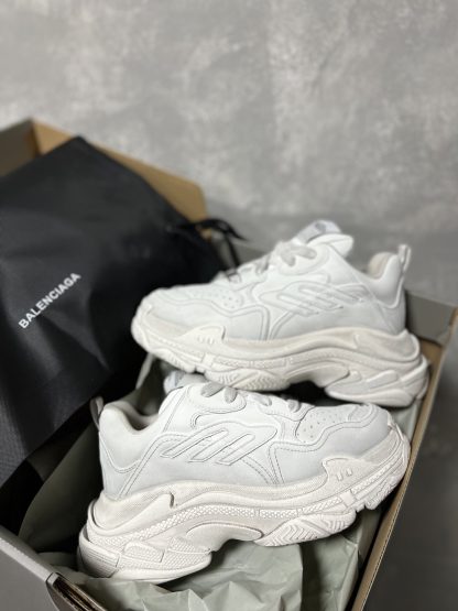 Balenciaga classic couple sports shoes - Image 3