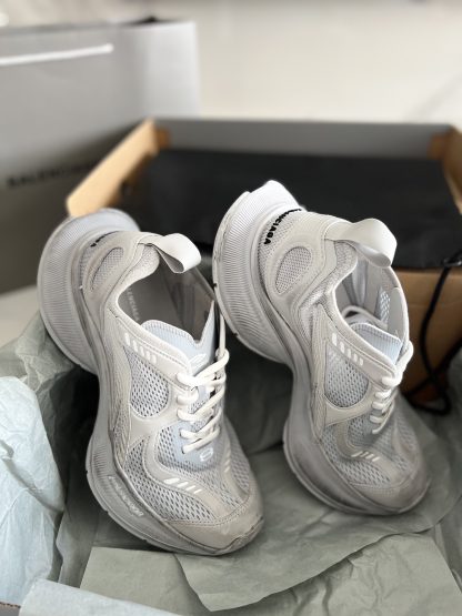 Balenciaga Lightweight Breathable Running Shoes - Image 3