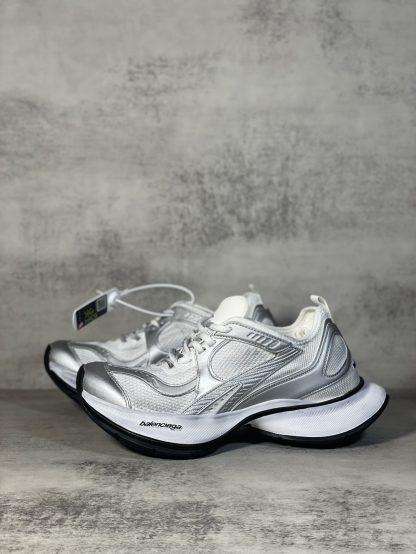 Balenciaga lightweight breathable running shoes - Image 3