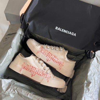Balenciaga stylish and versatile casual shoes - Image 3