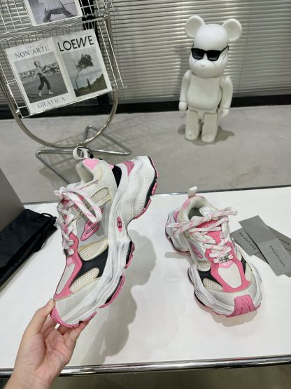 Balenciaga fashionable trendy sports shoes - Image 3